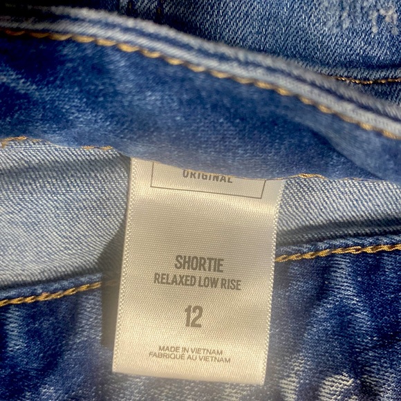 1 pair of size 12 jean shorts. - Picture 3 of 4